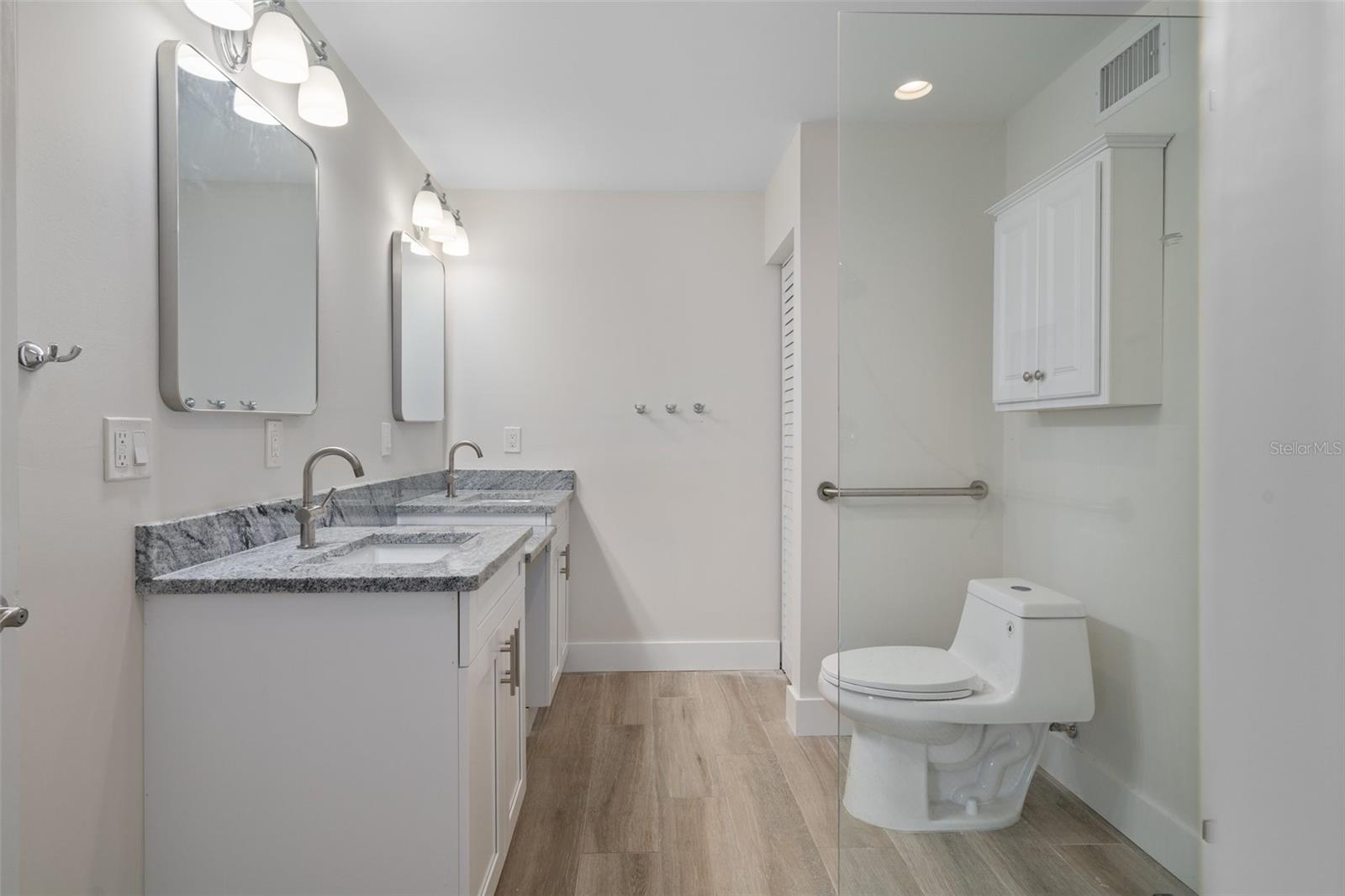 Image 23 of 51 For 8319 Millwood Drive
