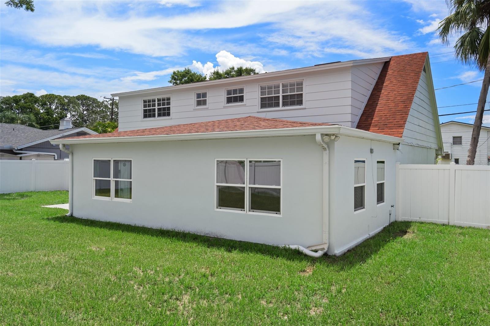Image 38 of 51 For 8319 Millwood Drive