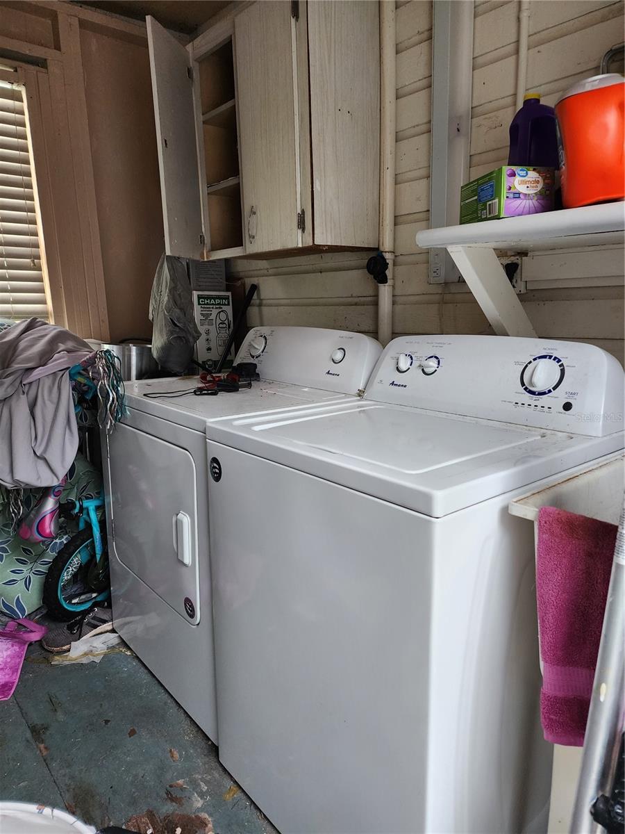 Listing photo id 2 for 8211 10th Street 2