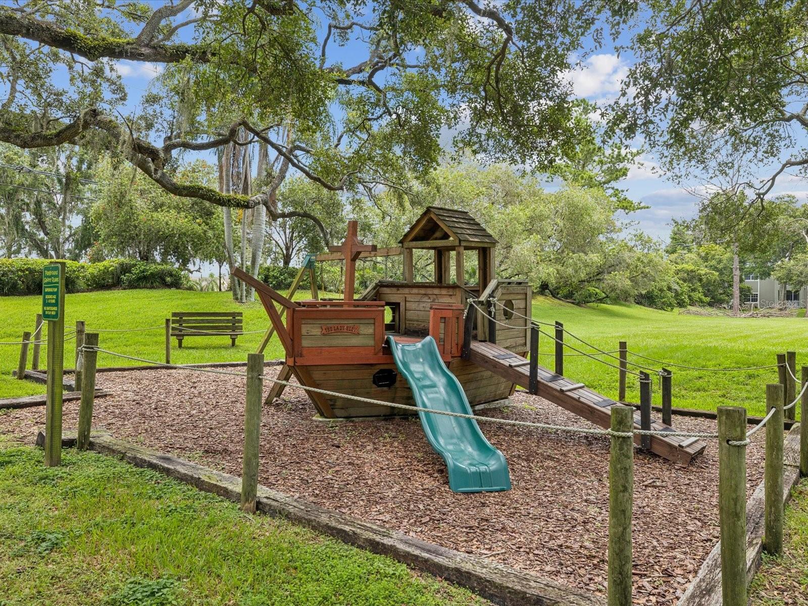 Image 37 of 42 For 5110 Lake Valencia Boulevard E