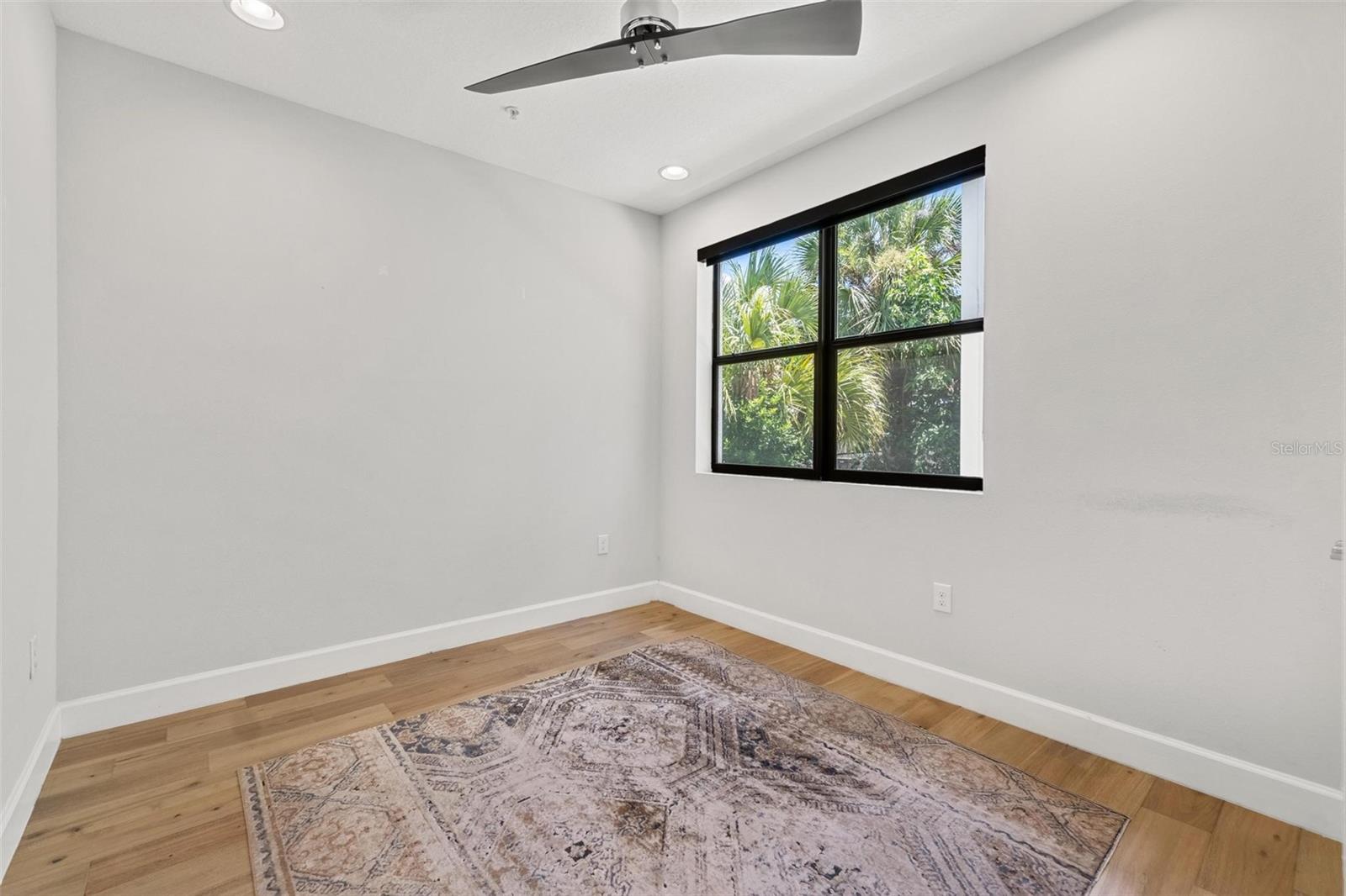 Image 44 of 52 For 1332 Gray Street 1