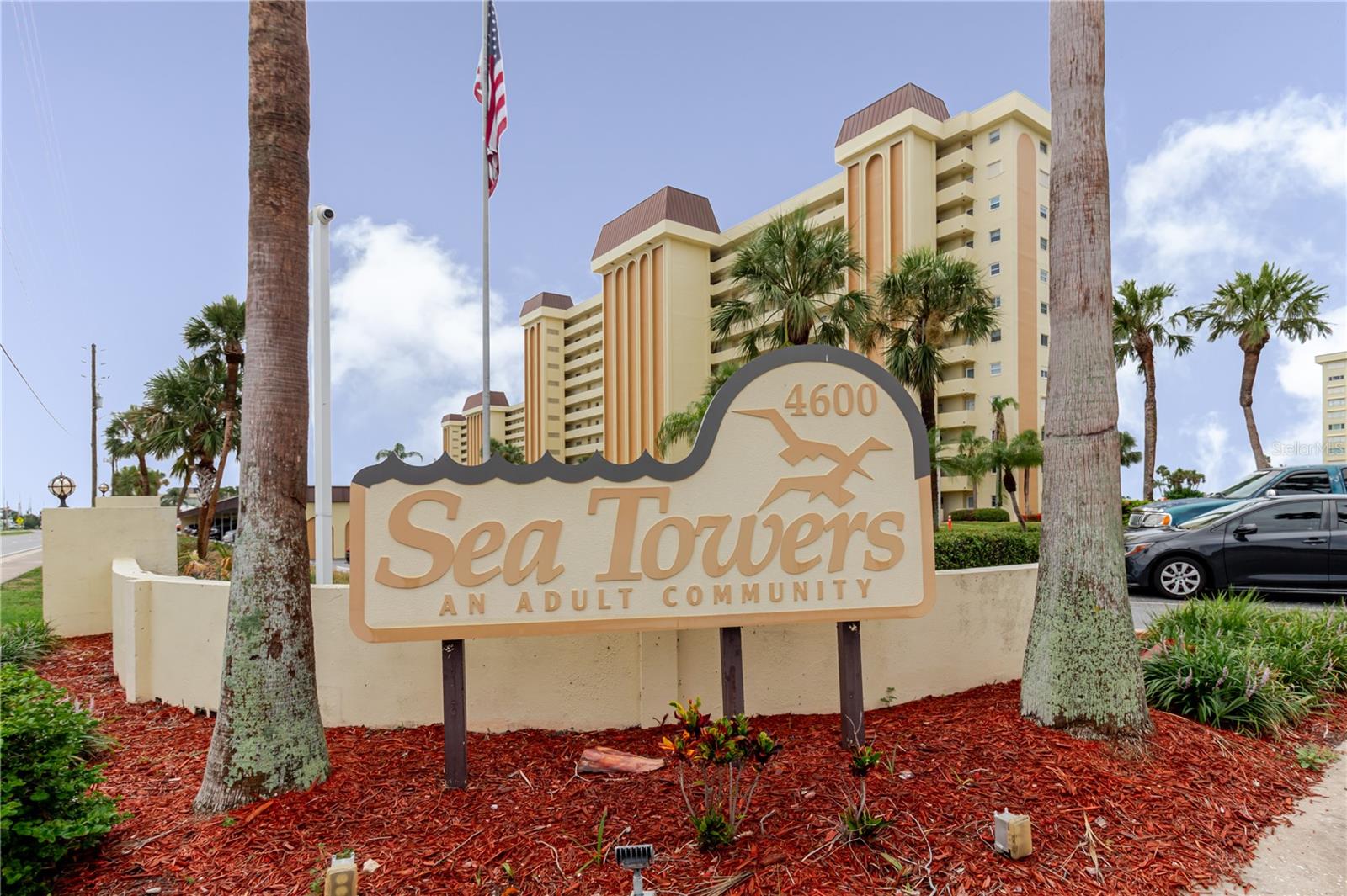 Details for 4525 Cove Circle 902, ST PETERSBURG, FL 33708