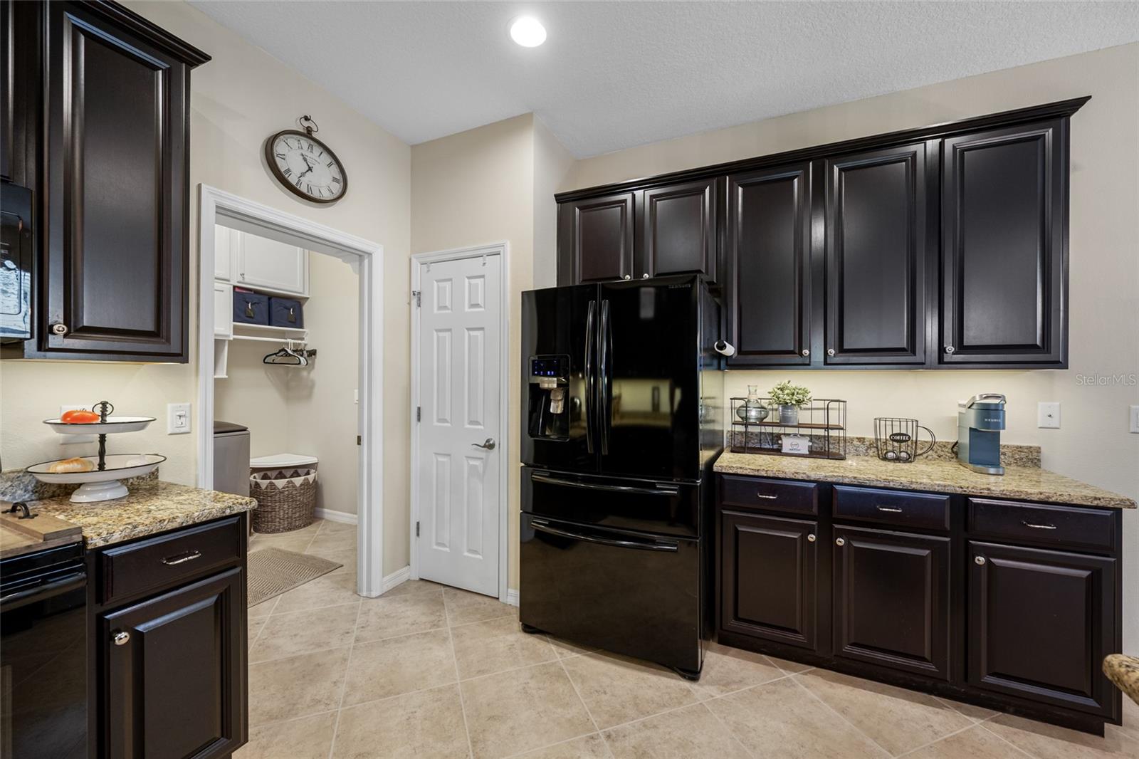 Image 25 of 100 For 7855 Tasso Court