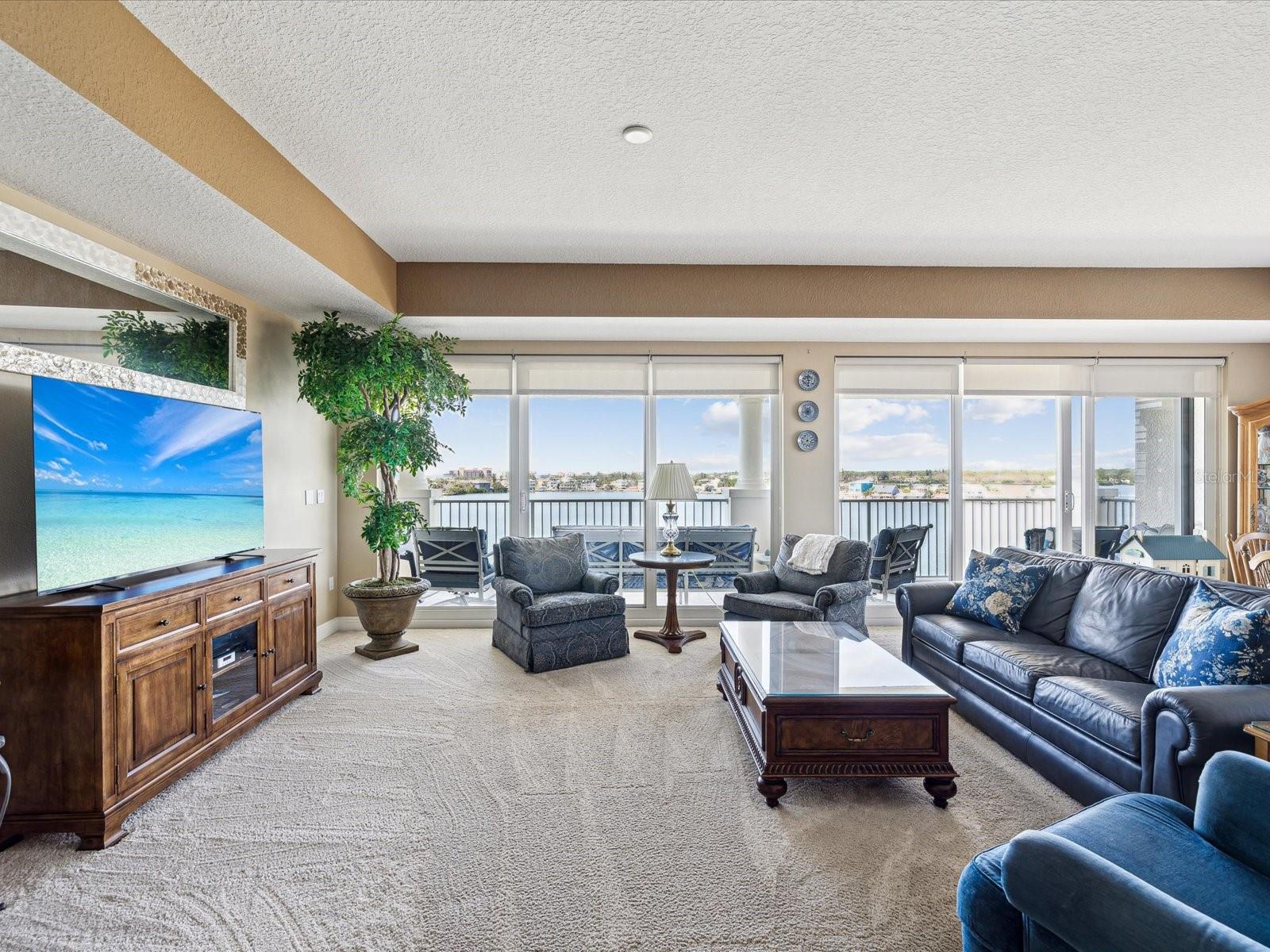 Image 10 of 67 For 17745 Gulf Boulevard 604
