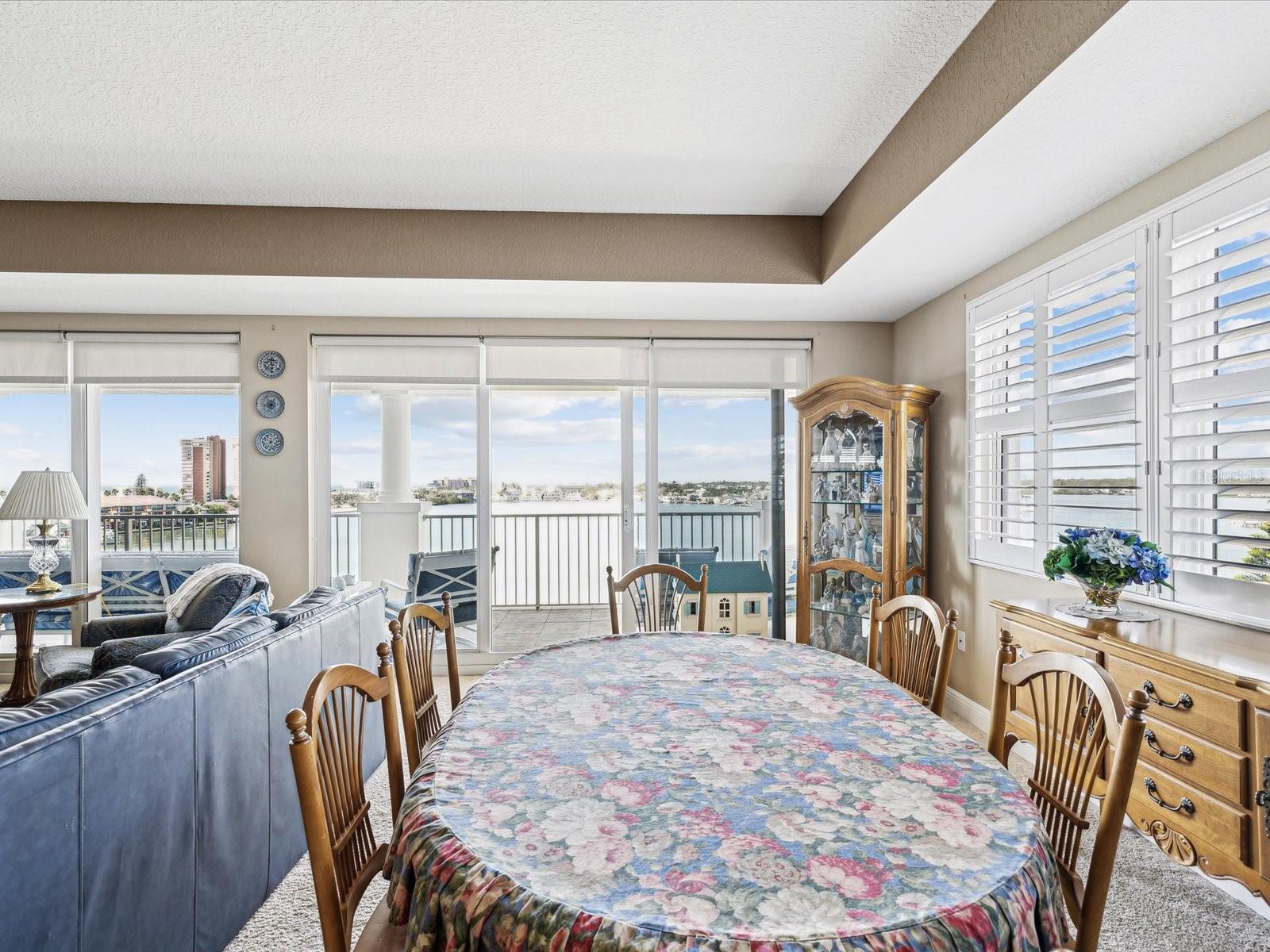 Image 18 of 67 For 17745 Gulf Boulevard 604