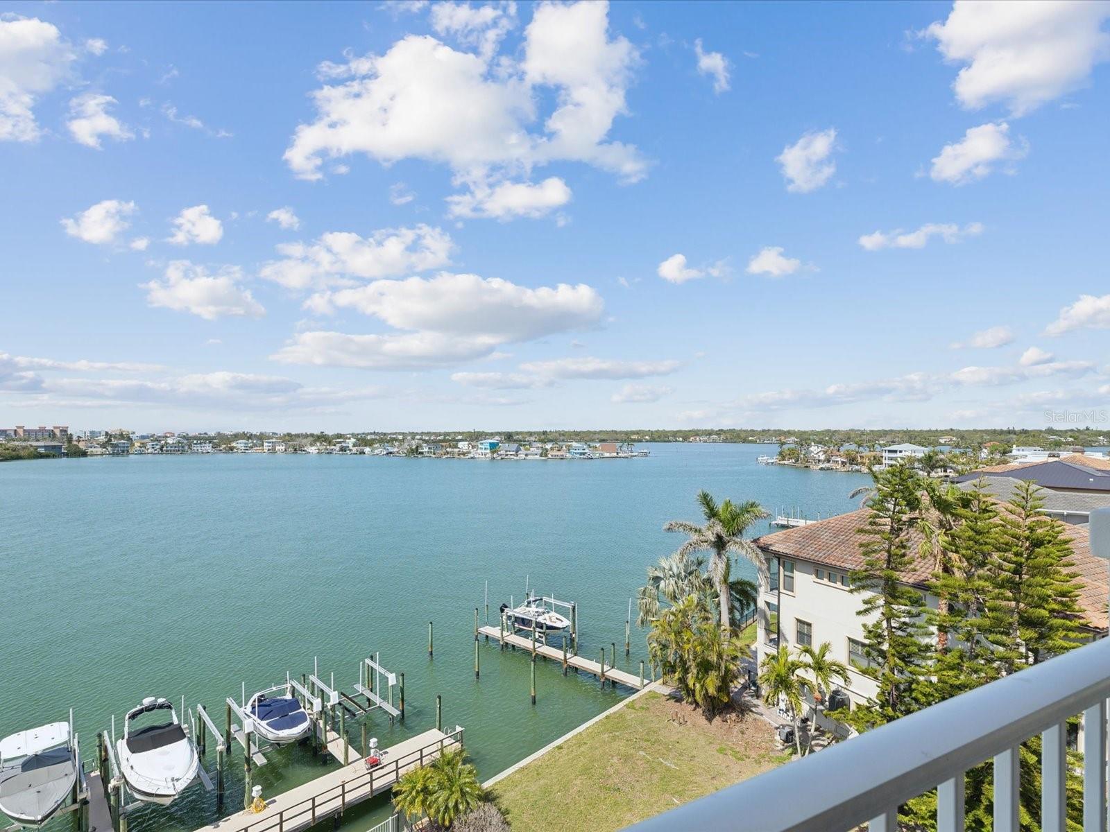 Image 3 of 67 For 17745 Gulf Boulevard 604