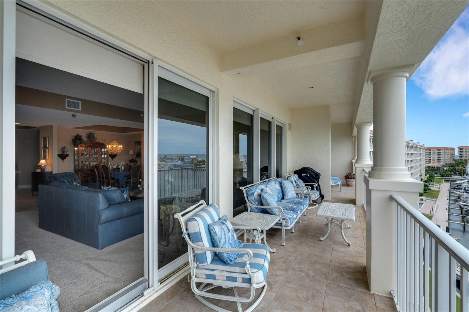 Image 34 of 67 For 17745 Gulf Boulevard 604