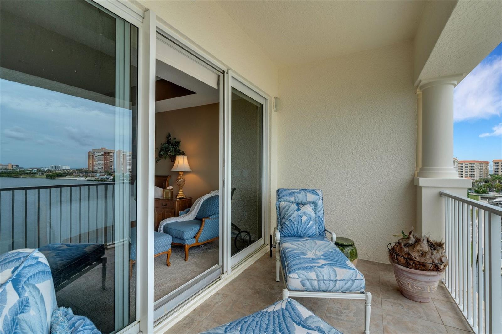 Image 52 of 67 For 17745 Gulf Boulevard 604
