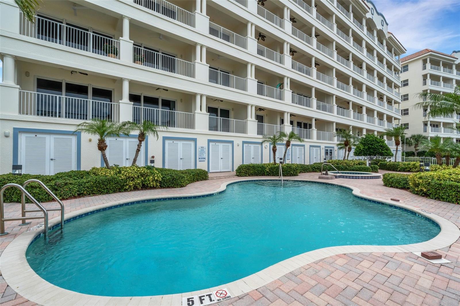 Image 59 of 67 For 17745 Gulf Boulevard 604