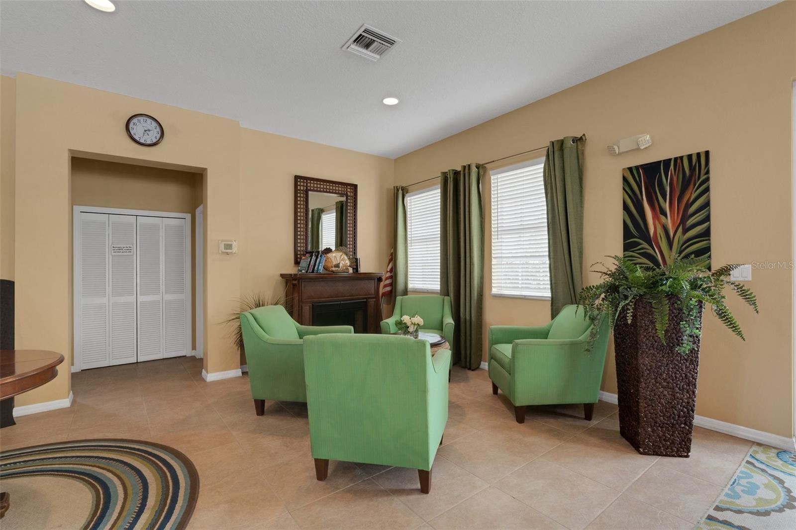Image 63 of 67 For 17745 Gulf Boulevard 604