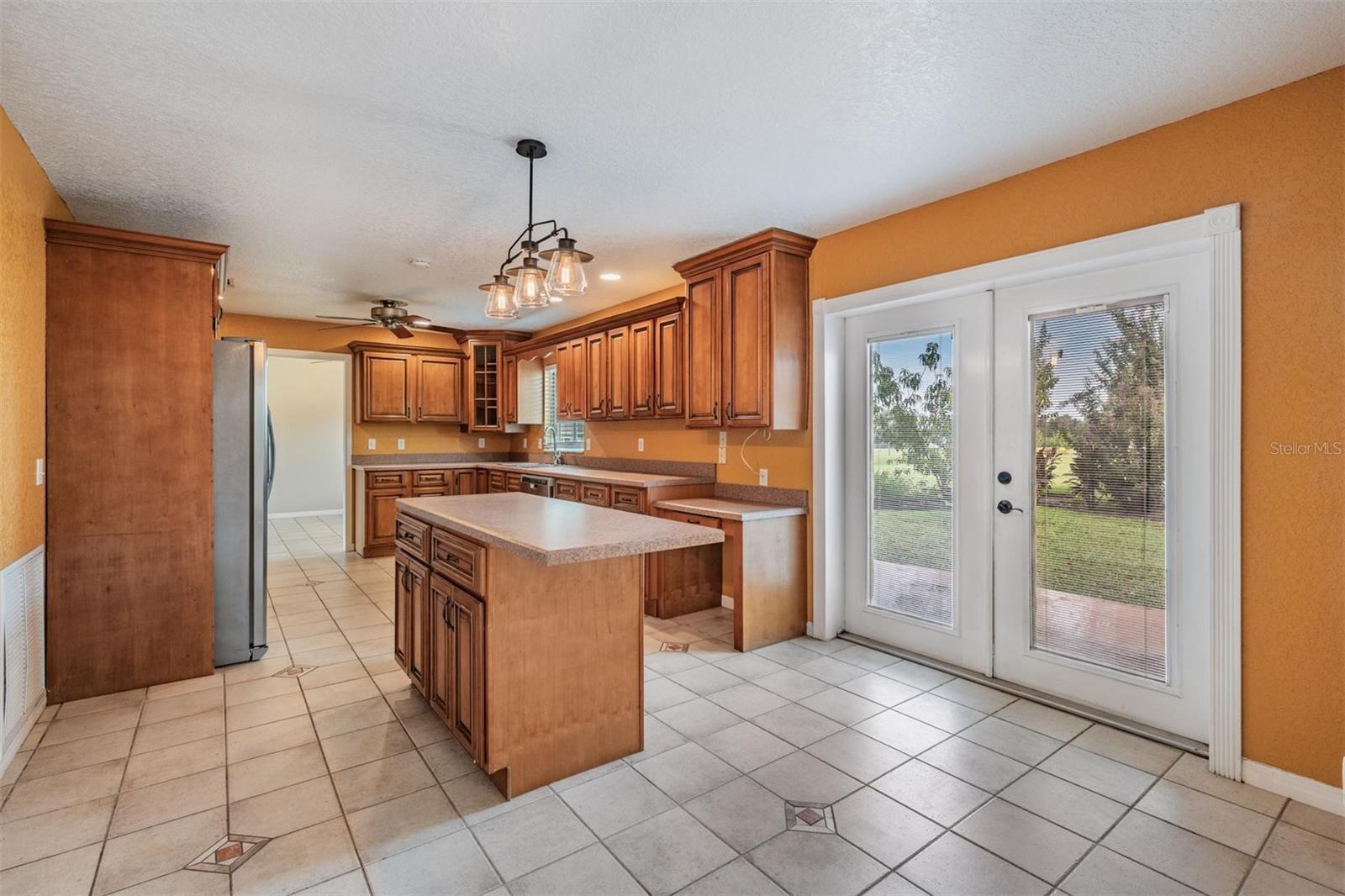 Image 8 of 28 For 1328 Glenview Lane