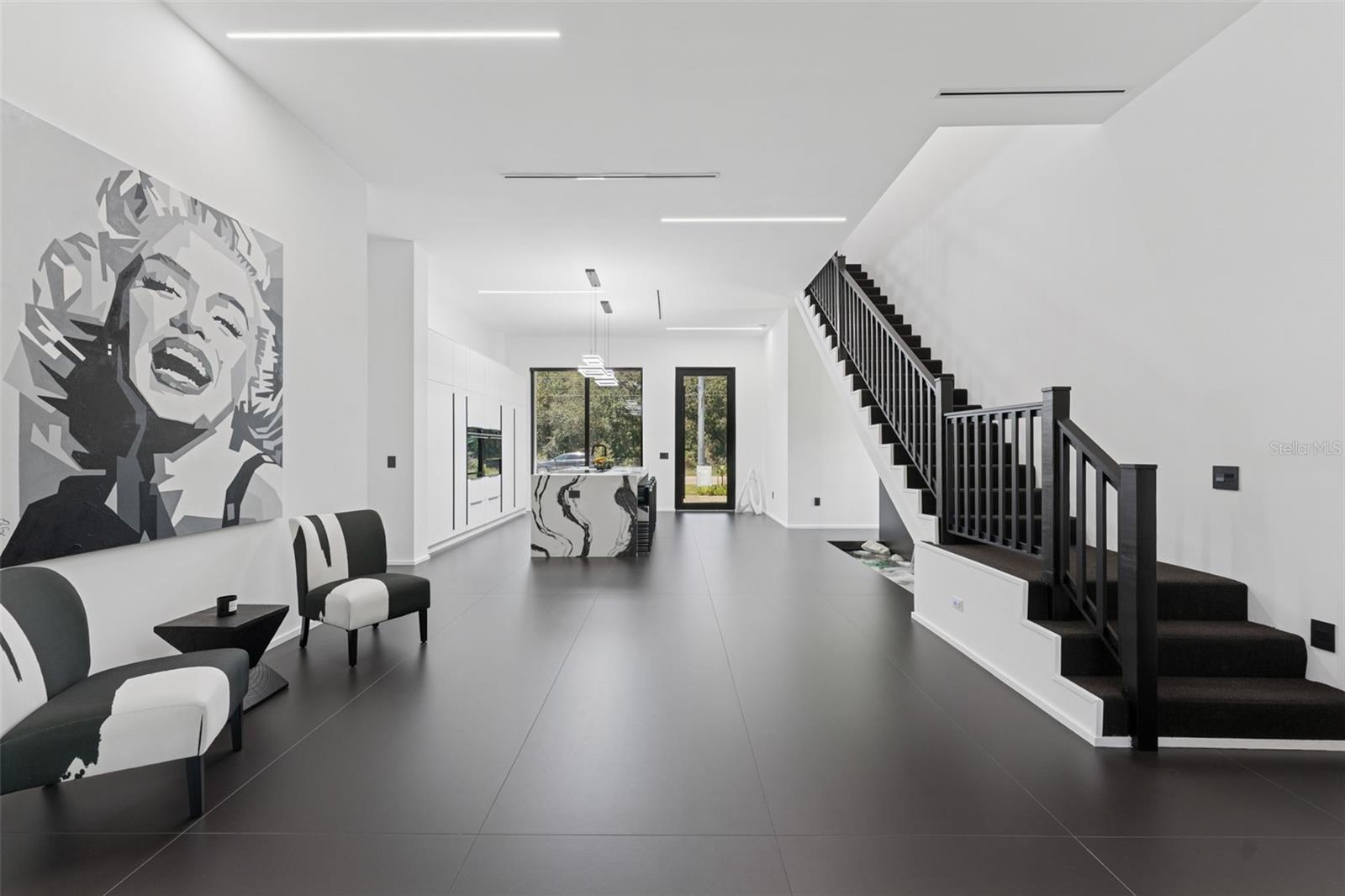 Listing photo id 10 for 7412 Van Dyke Road