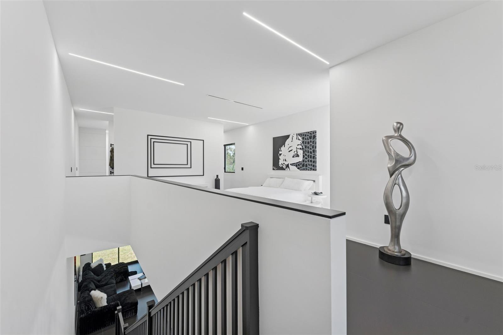 Listing photo id 16 for 7412 Van Dyke Road