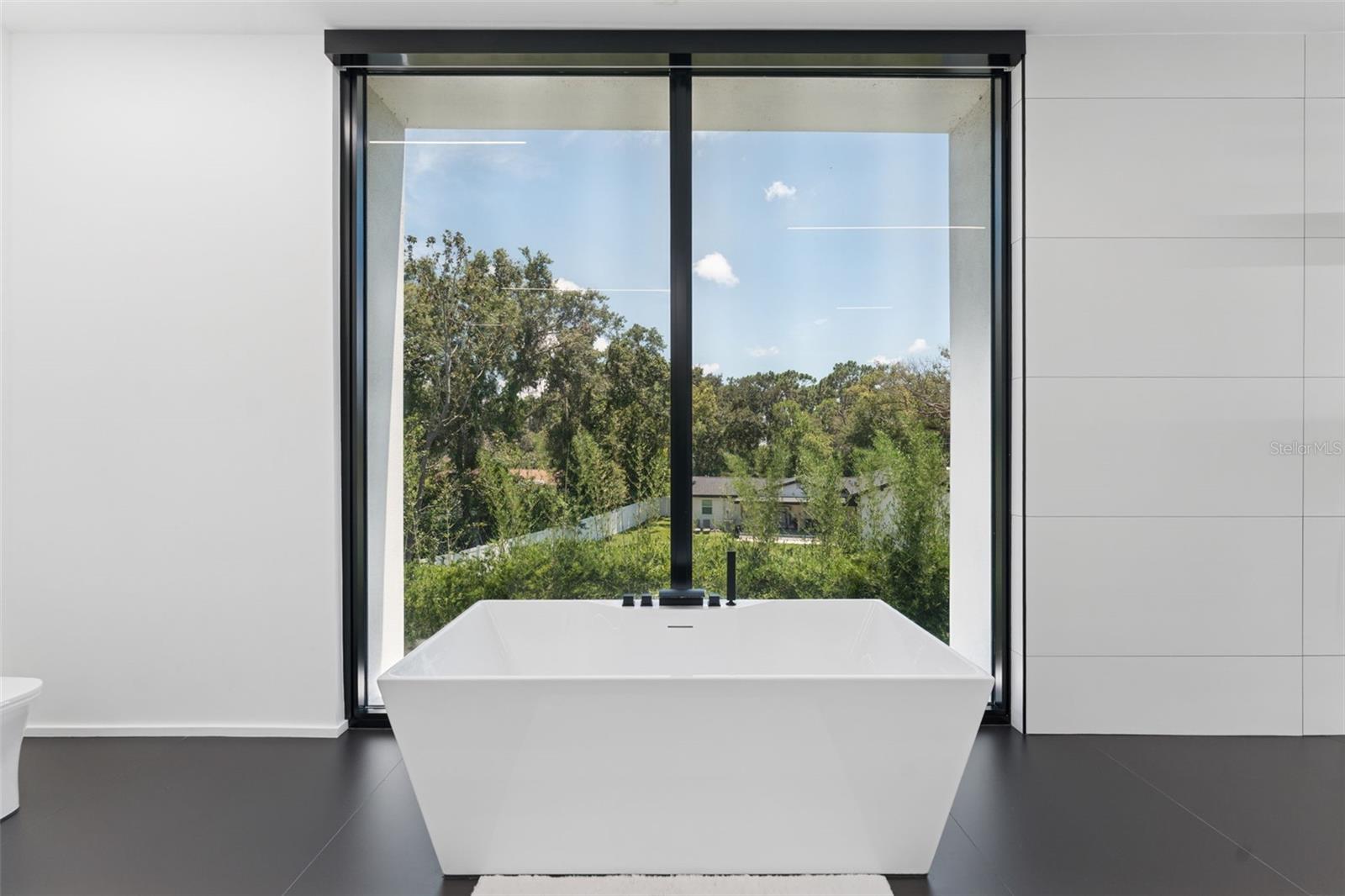 Listing photo id 26 for 7412 Van Dyke Road