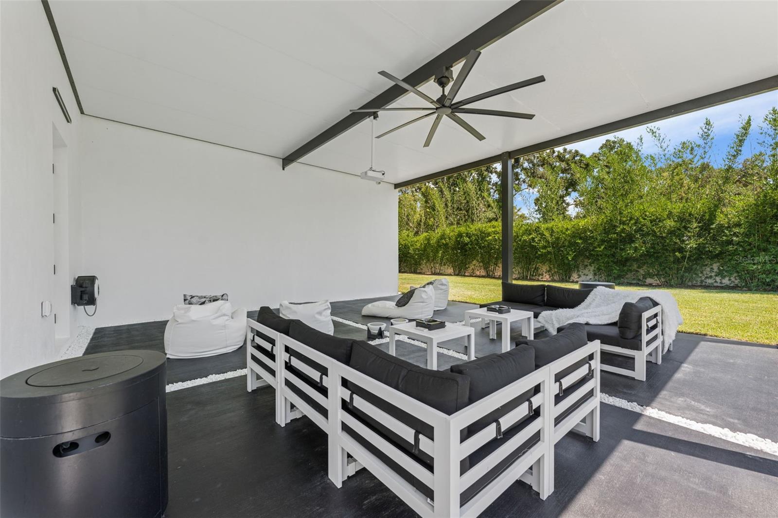 Listing photo id 39 for 7412 Van Dyke Road