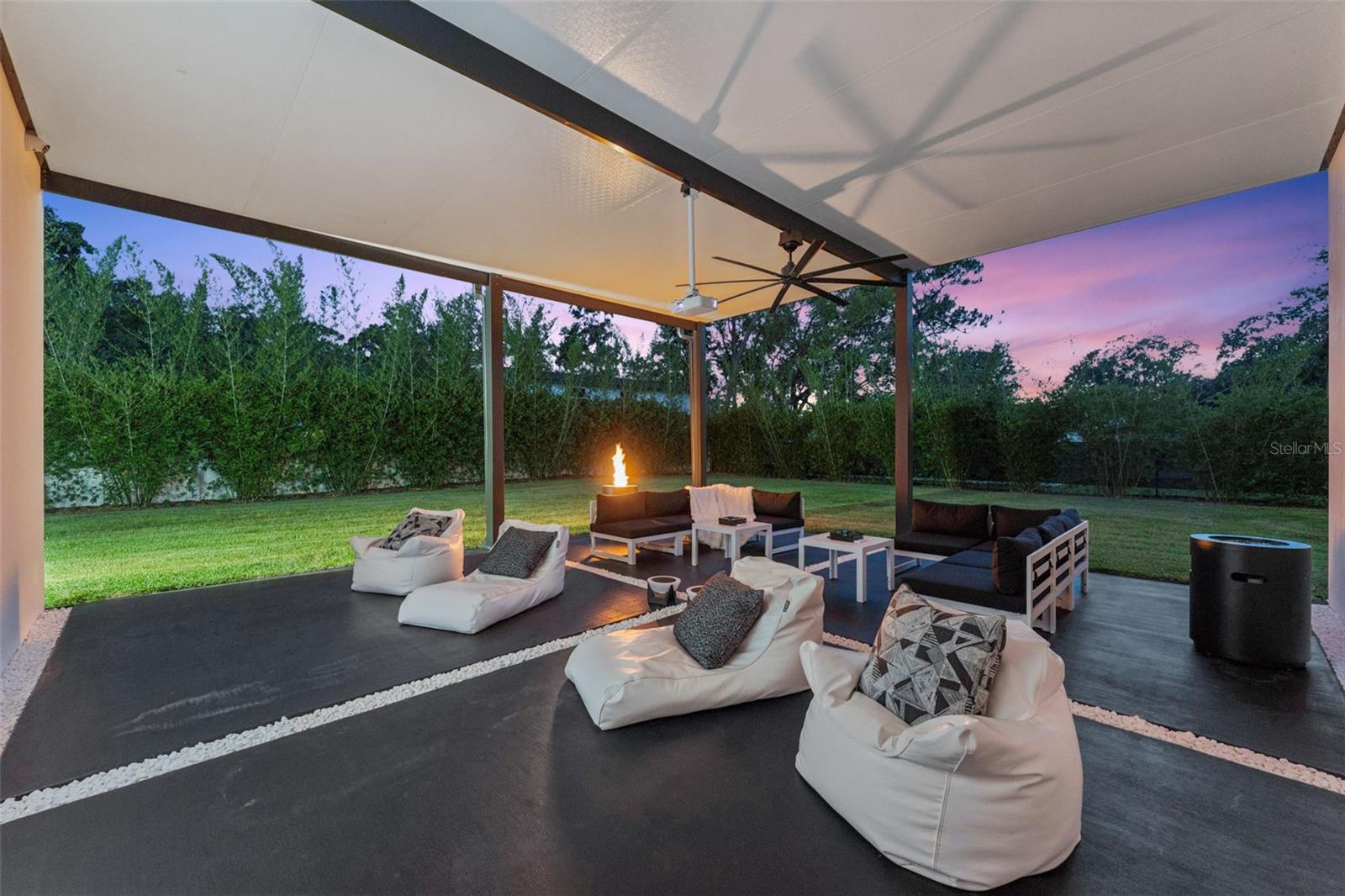 Listing photo id 40 for 7412 Van Dyke Road
