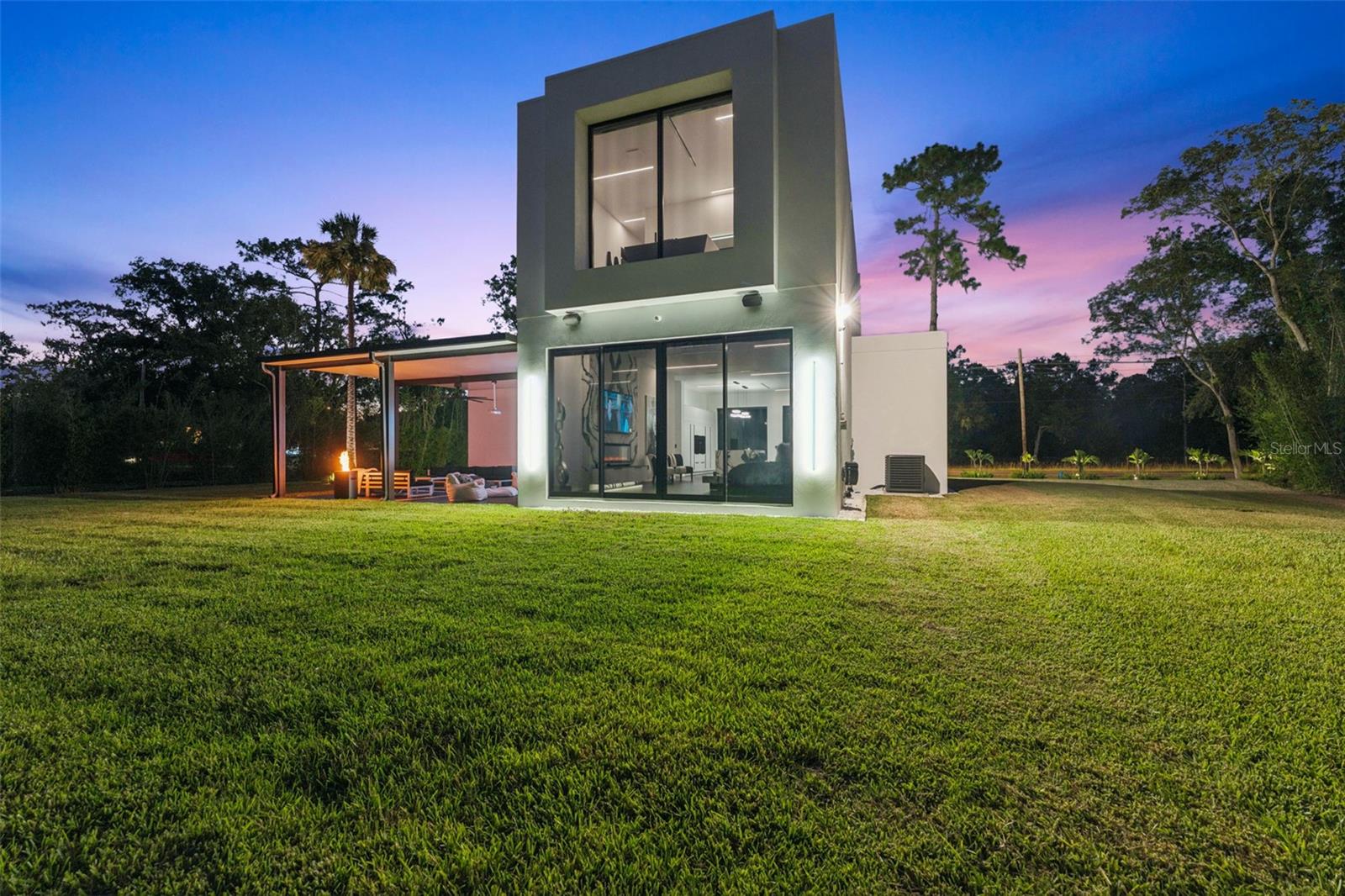Listing photo id 45 for 7412 Van Dyke Road