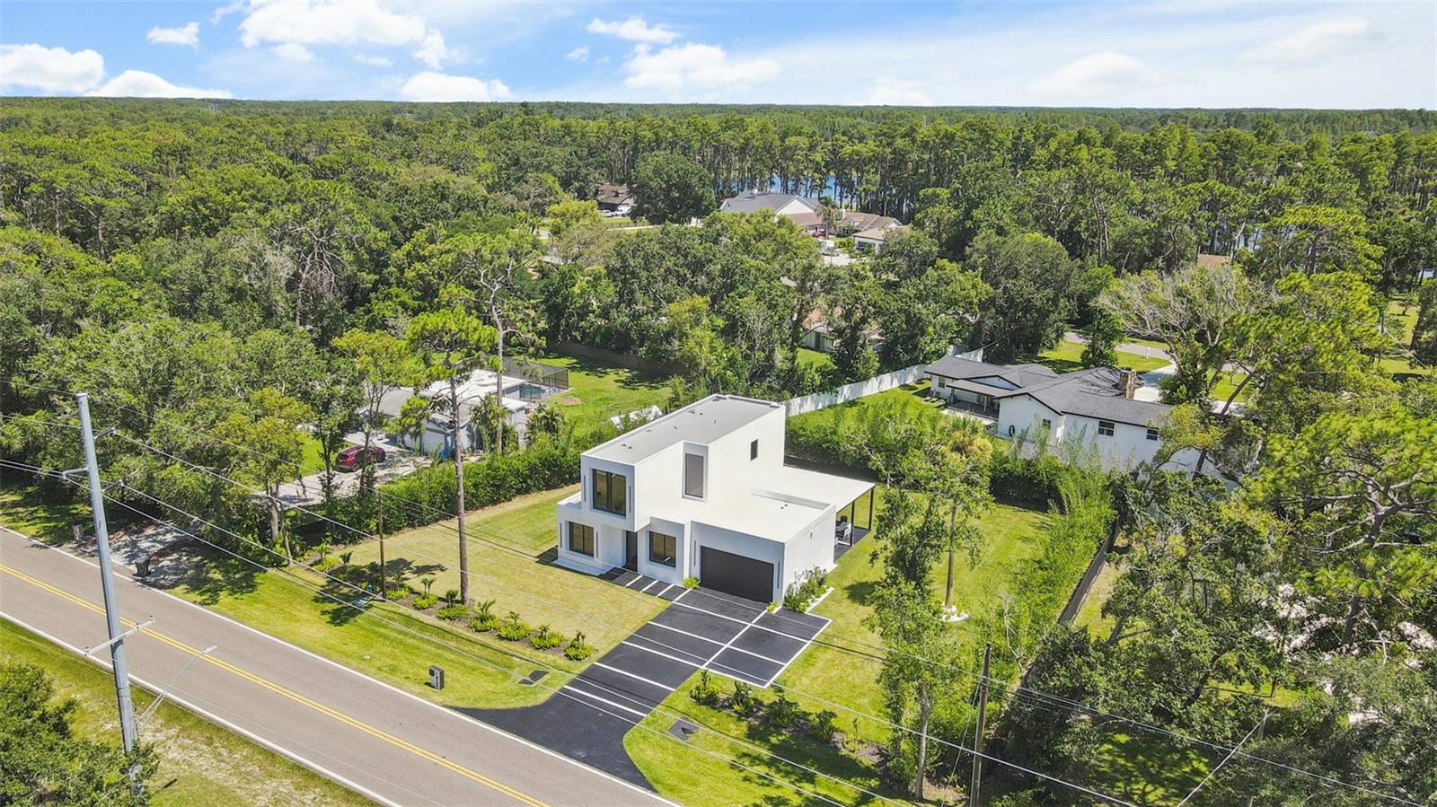 Listing photo id 52 for 7412 Van Dyke Road