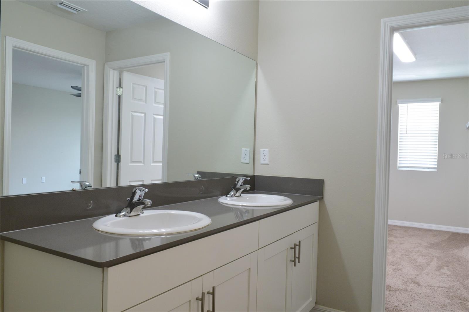 Image 37 of 59 For 34146 Scarlet Sage Court