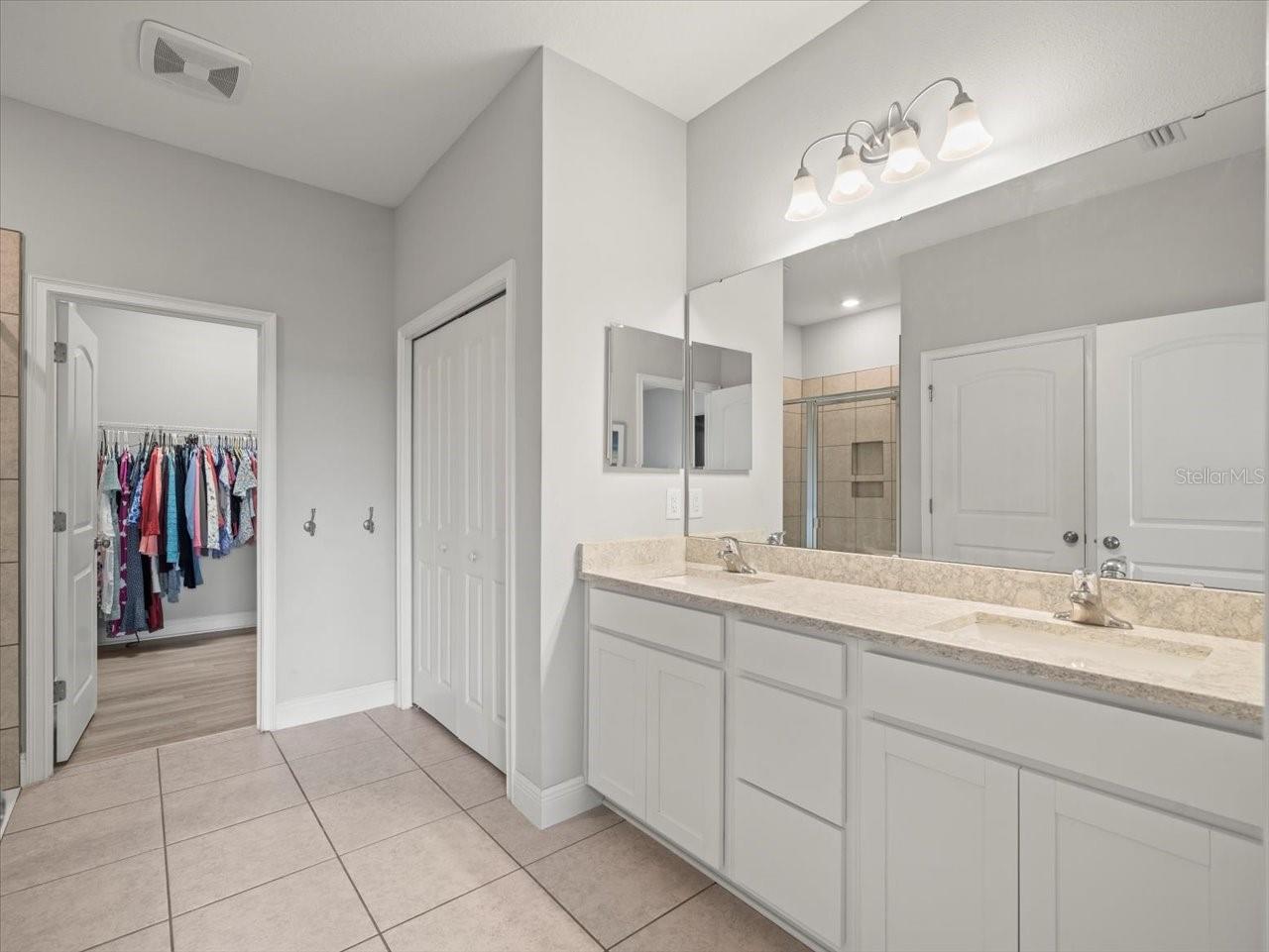 Image 26 of 67 For 13638 Moosehead Circle