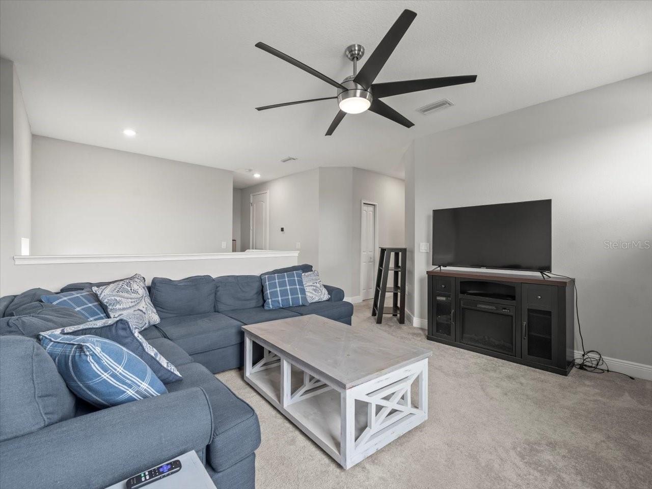 Image 29 of 67 For 13638 Moosehead Circle