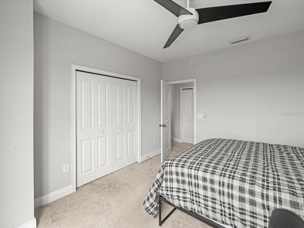 Image 33 of 67 For 13638 Moosehead Circle