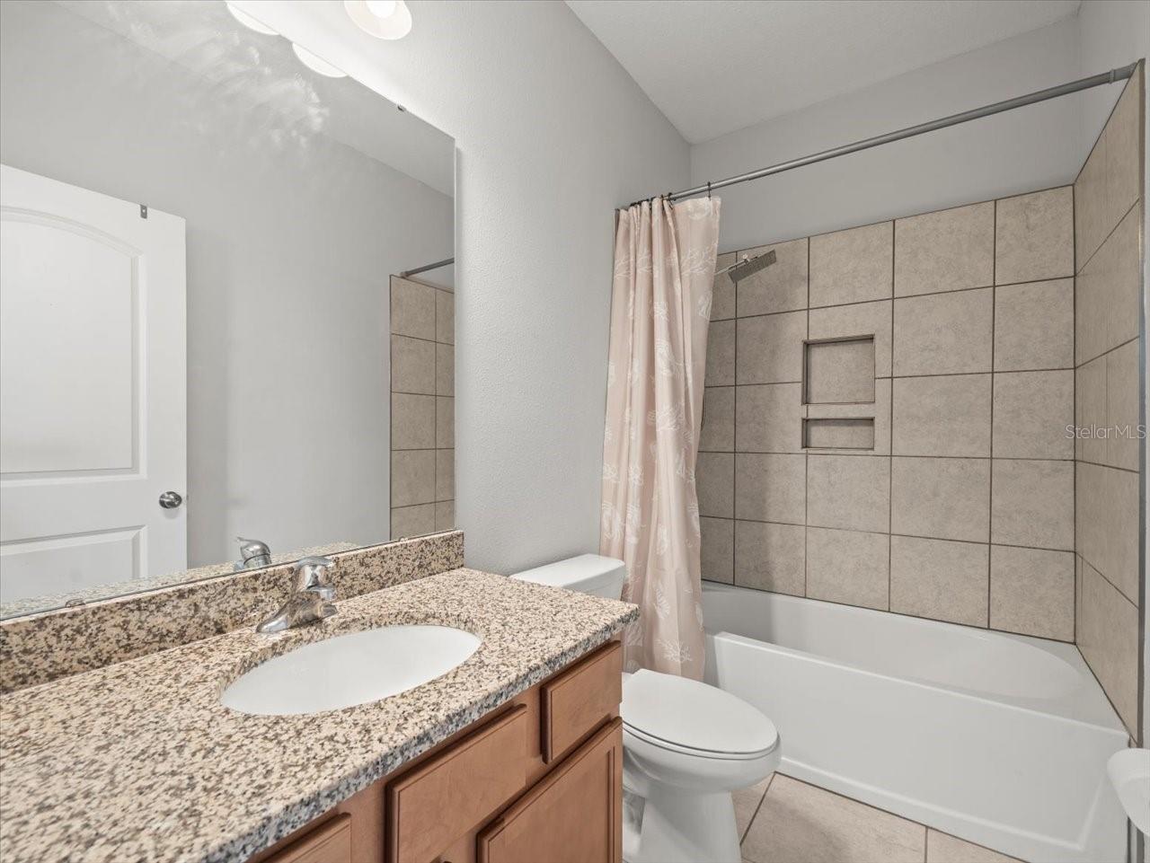 Image 38 of 67 For 13638 Moosehead Circle
