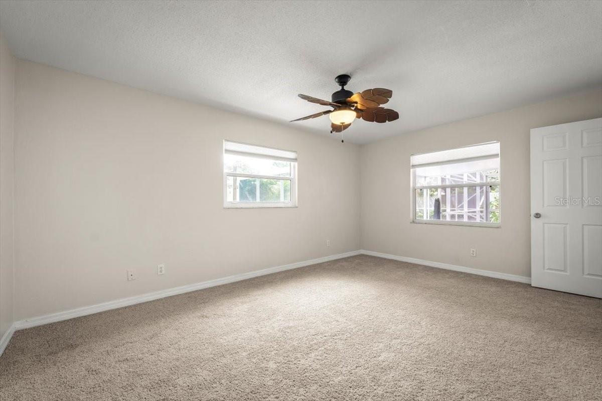 Image 21 of 33 For 948 Tall Pine Drive