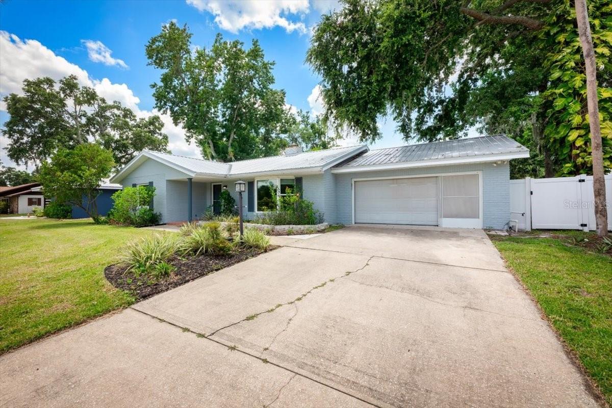 Image 31 of 33 For 948 Tall Pine Drive