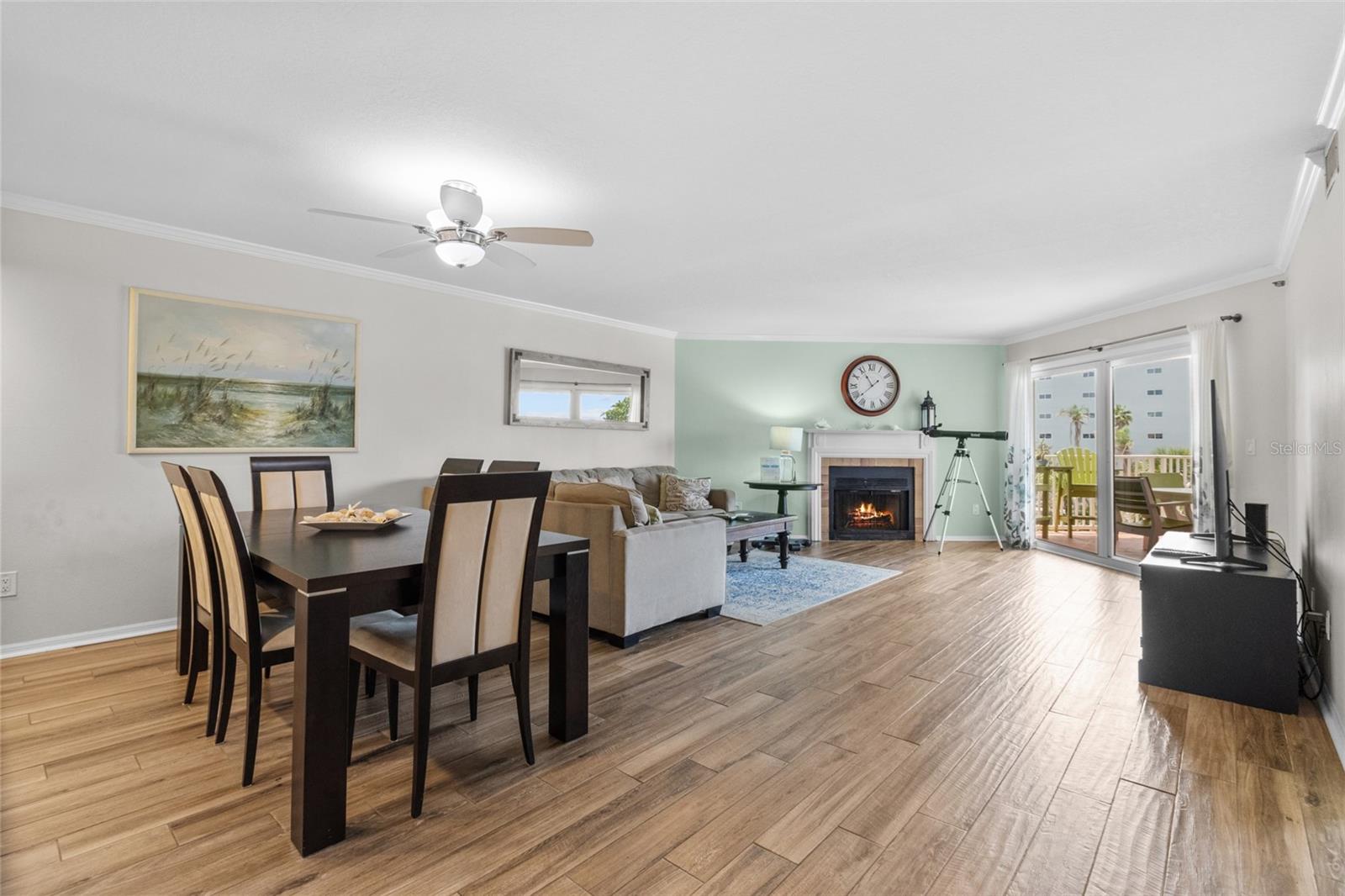 Image 16 of 56 For 18400 Gulf Boulevard 1304