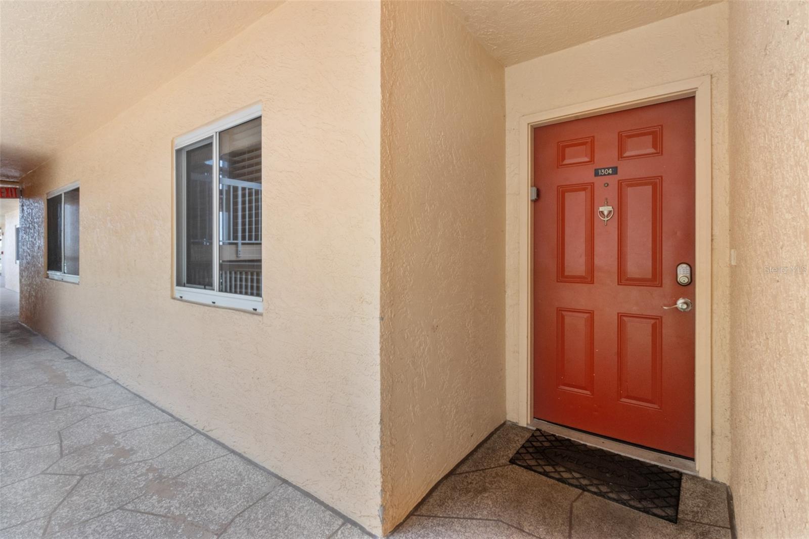 Image 3 of 56 For 18400 Gulf Boulevard 1304