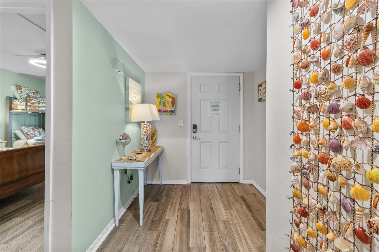 Image 4 of 56 For 18400 Gulf Boulevard 1304