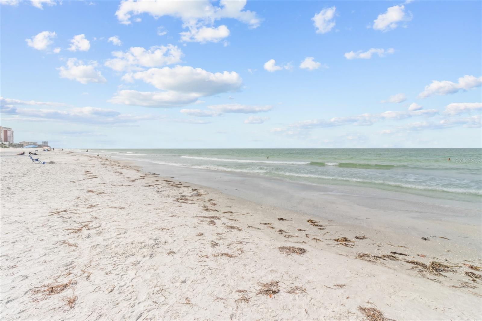 Image 42 of 56 For 18400 Gulf Boulevard 1304