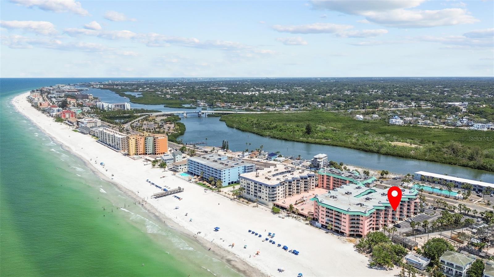 Image 44 of 56 For 18400 Gulf Boulevard 1304