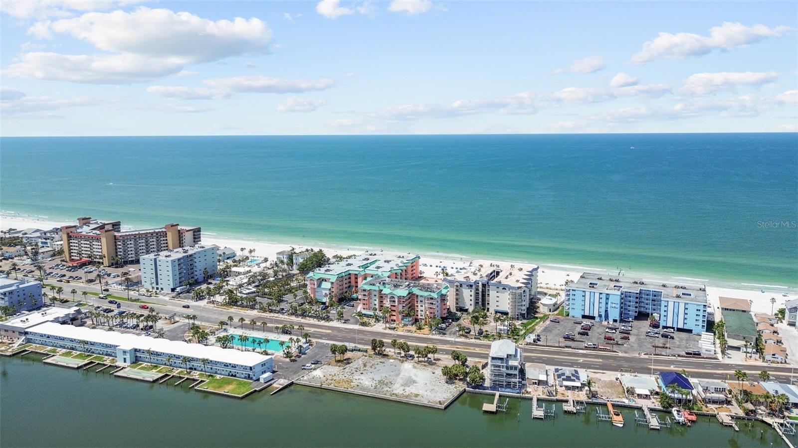 Image 45 of 56 For 18400 Gulf Boulevard 1304