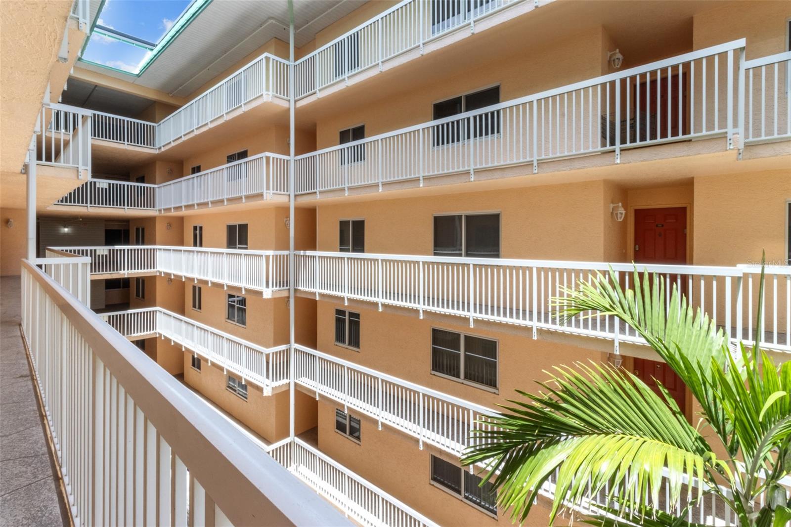 Image 54 of 56 For 18400 Gulf Boulevard 1304