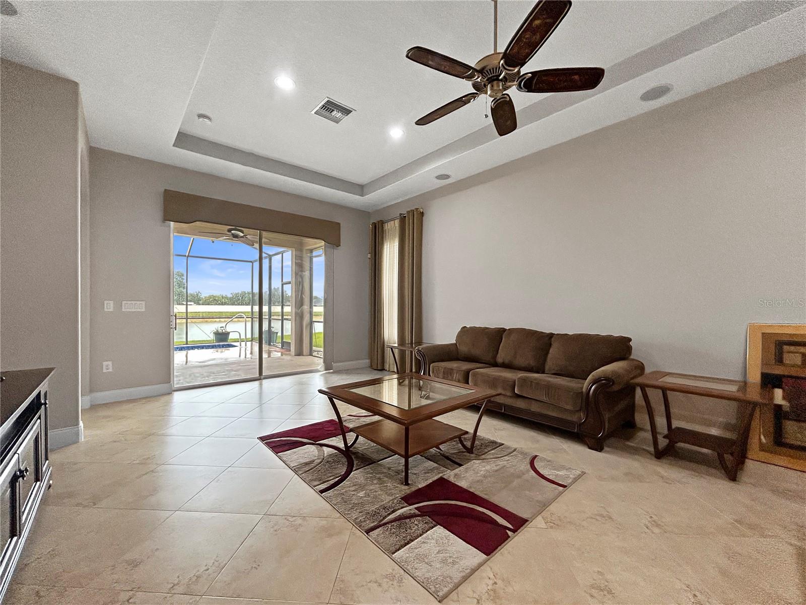 Image 16 of 36 For 2802 Devonoak Boulevard