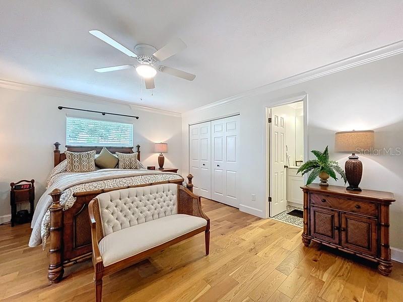 Listing photo id 10 for 3001 Binnicker Avenue