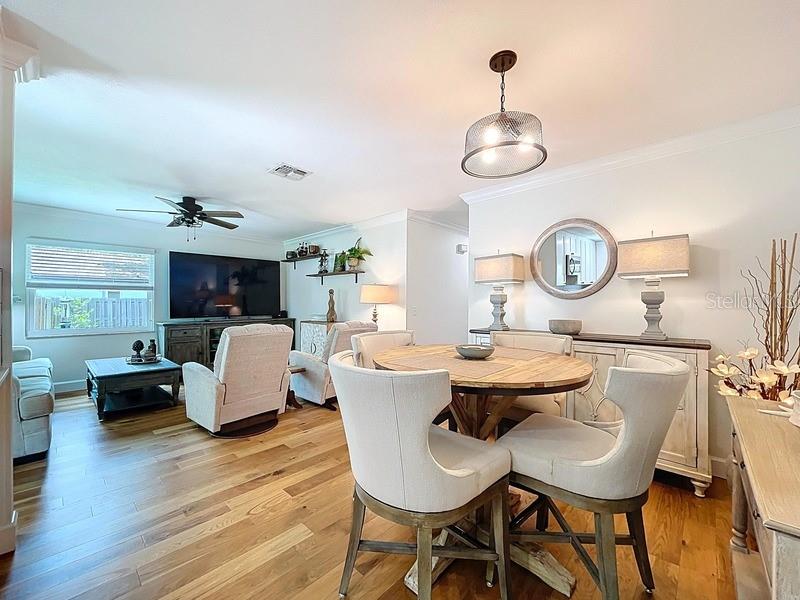 Listing photo id 7 for 3001 Binnicker Avenue