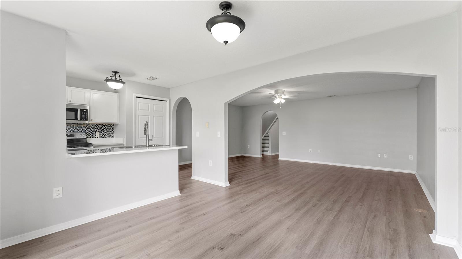 Image 3 of 39 For 9815 Ashburn Lake Drive