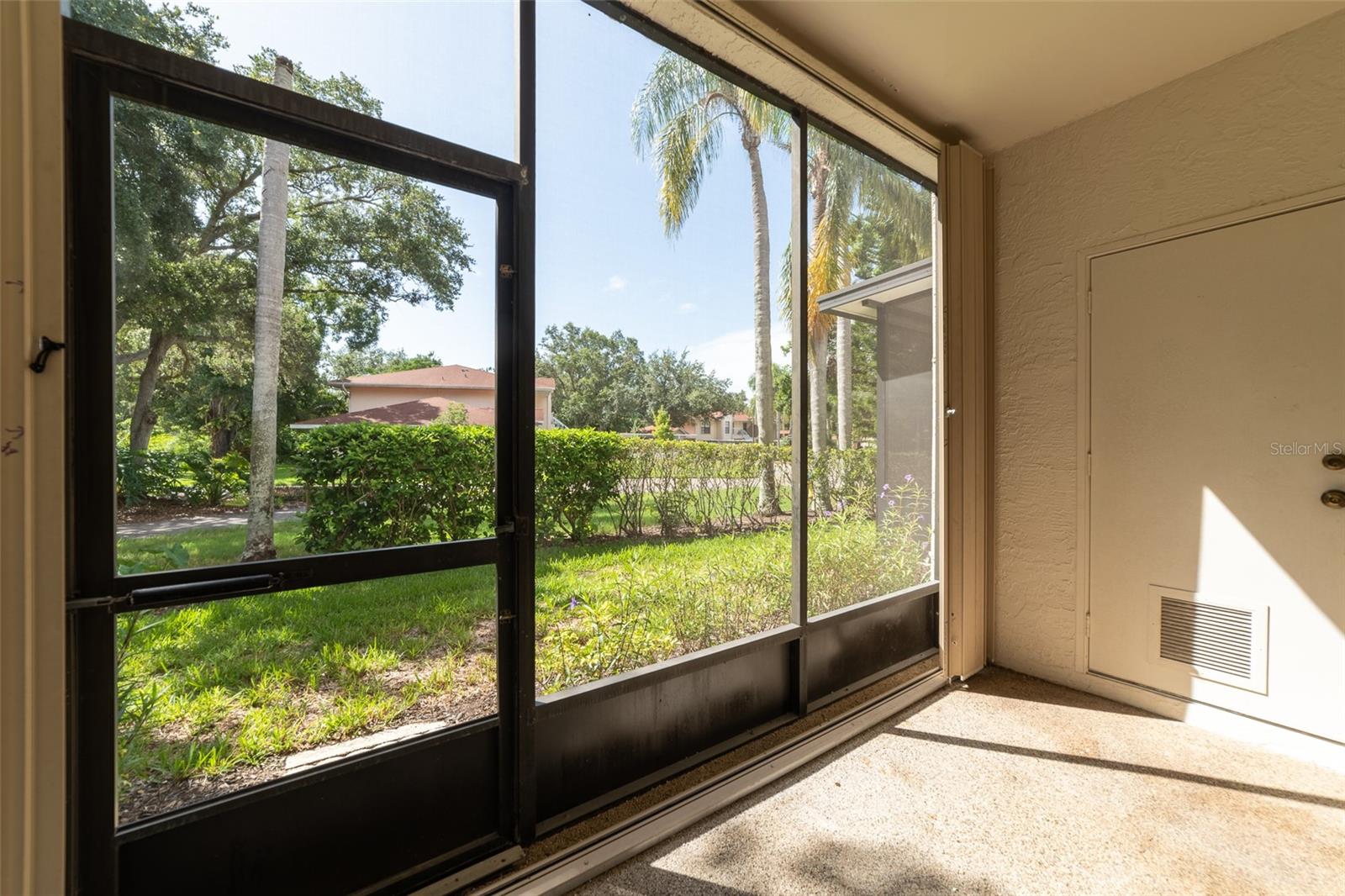 Image 15 of 30 For 316 Kelsey Way 316