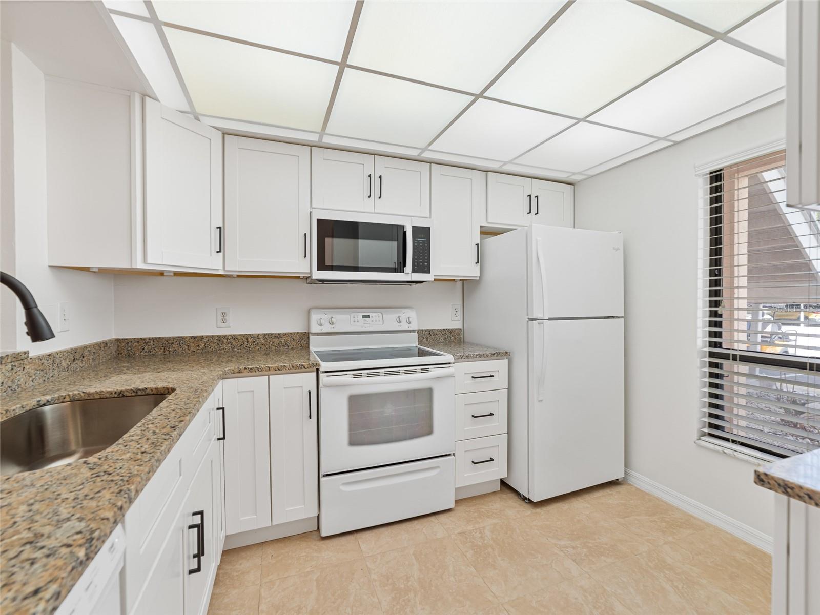 Image 4 of 30 For 316 Kelsey Way 316