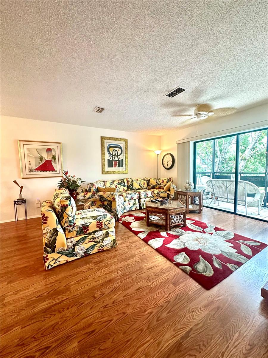 Image 4 of 25 For 5970 80th Street N 308