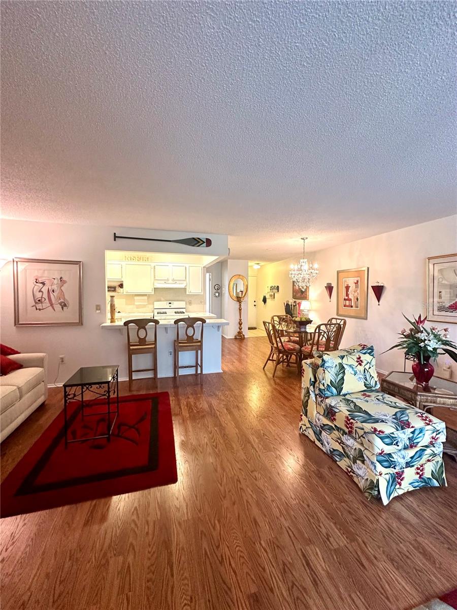Image 7 of 25 For 5970 80th Street N 308