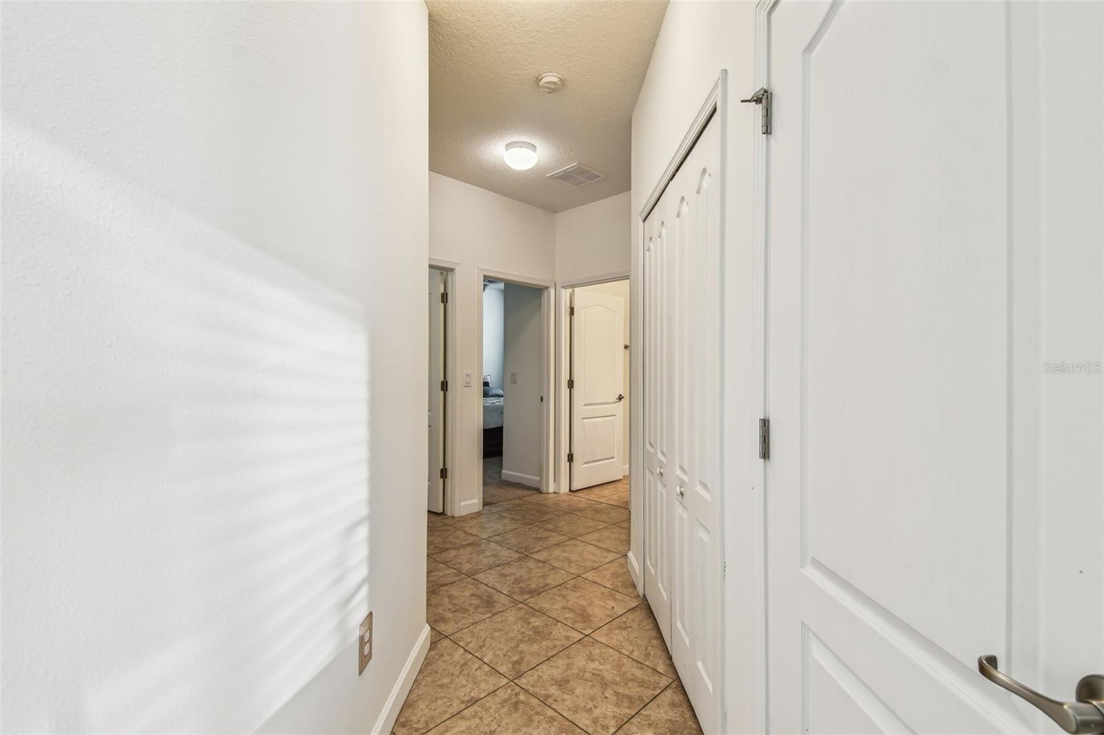 Image 43 of 89 For 9664 Orange Jasmine Way