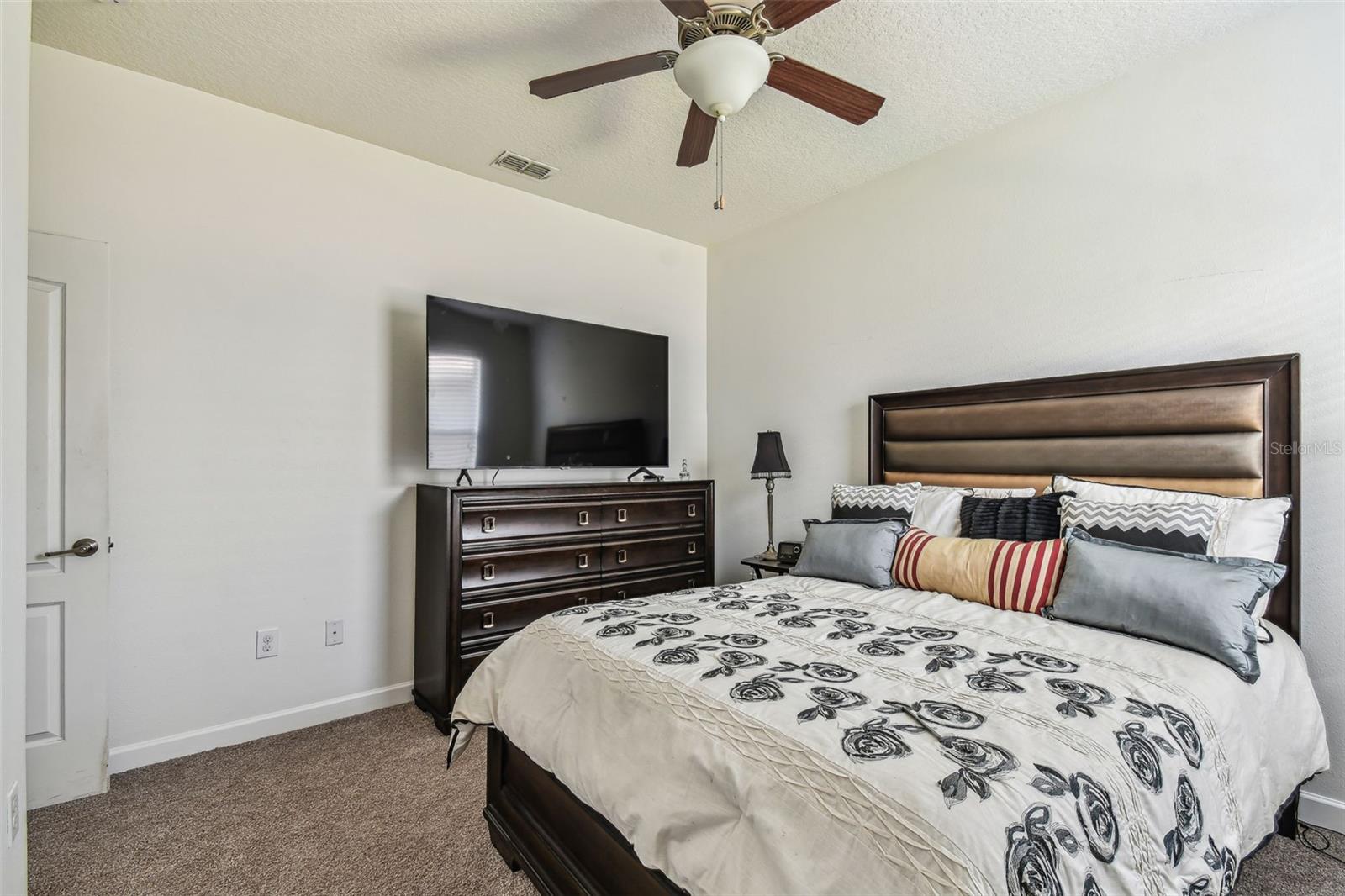 Image 45 of 89 For 9664 Orange Jasmine Way
