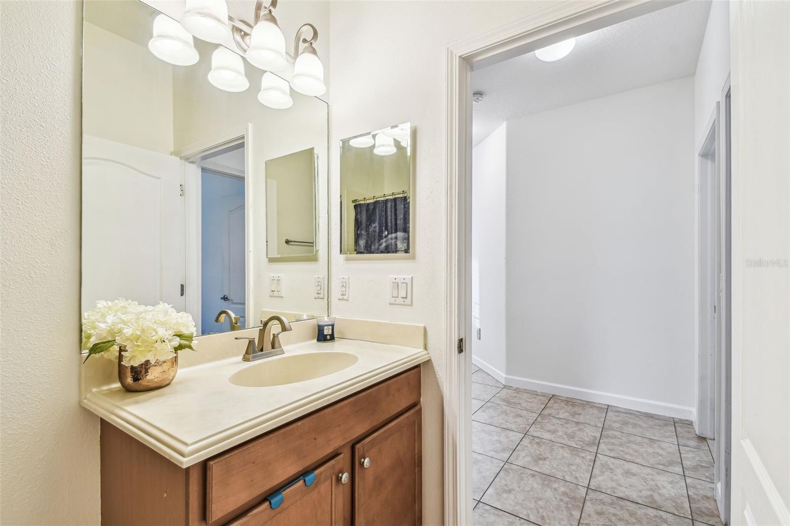 Image 47 of 89 For 9664 Orange Jasmine Way