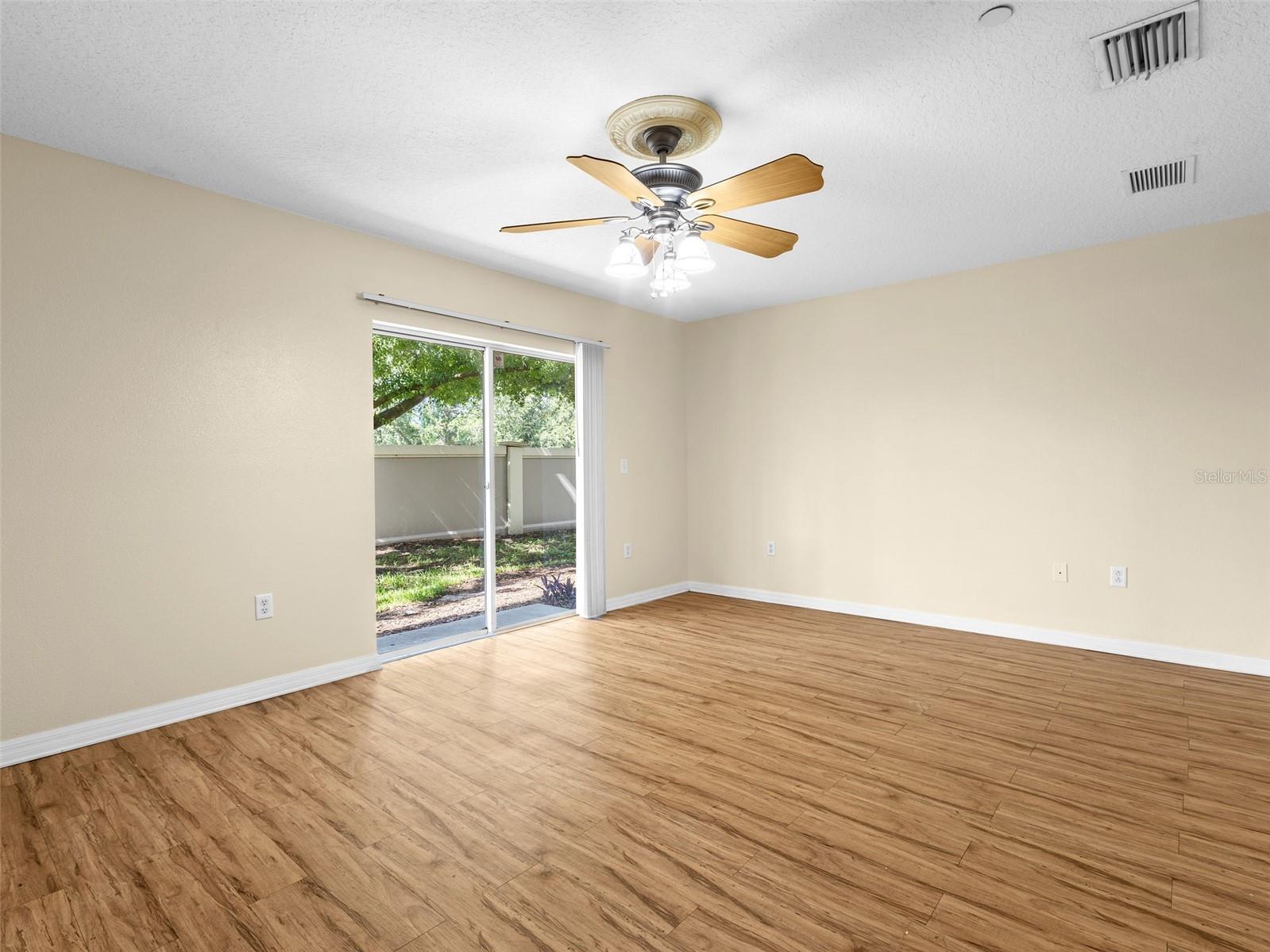 Image 7 of 40 For 2412 Middleton Grove Drive