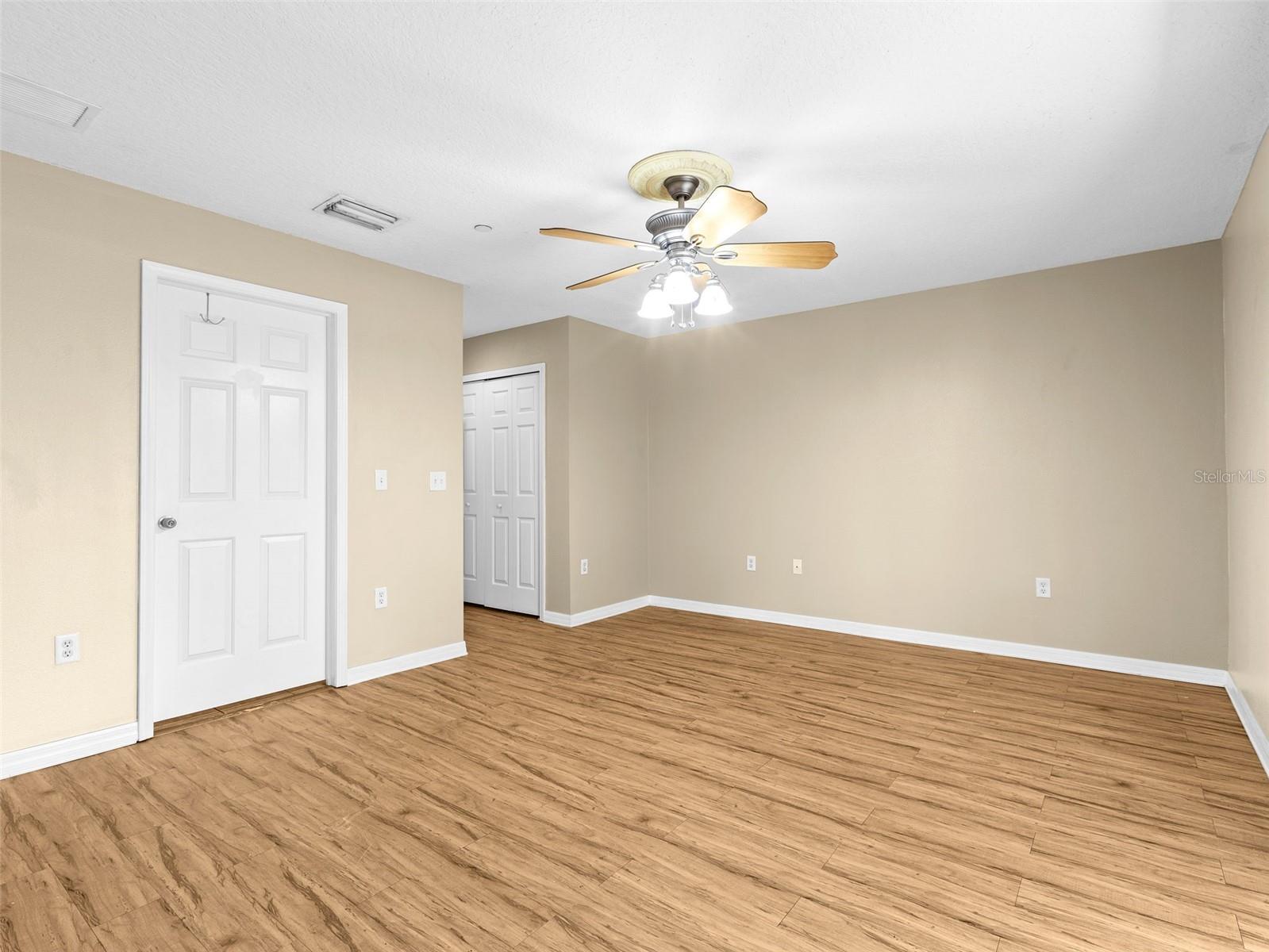 Image 8 of 40 For 2412 Middleton Grove Drive
