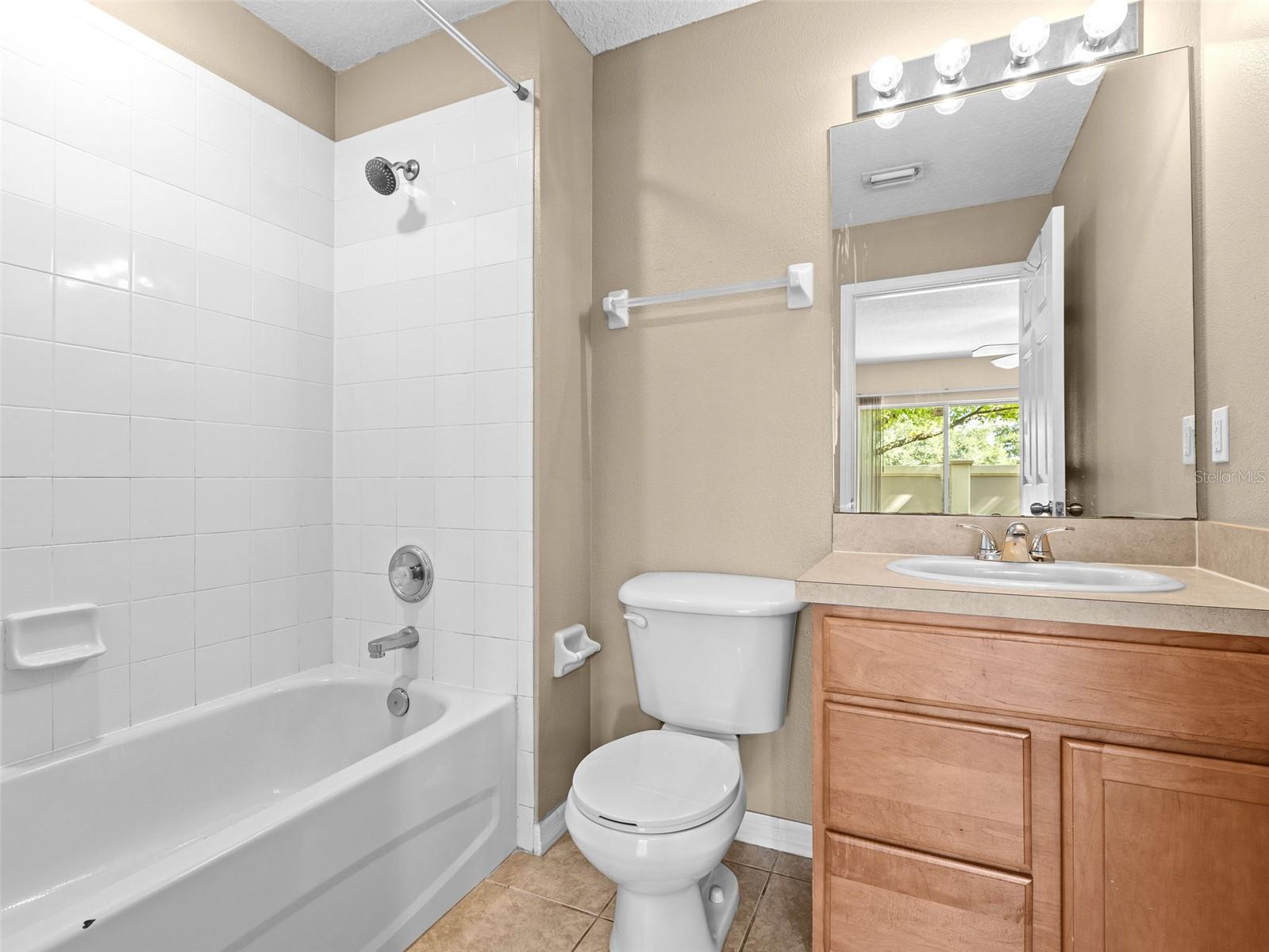 Image 9 of 40 For 2412 Middleton Grove Drive